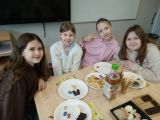 Śniadanie wielkanocne w klasie 2a, 