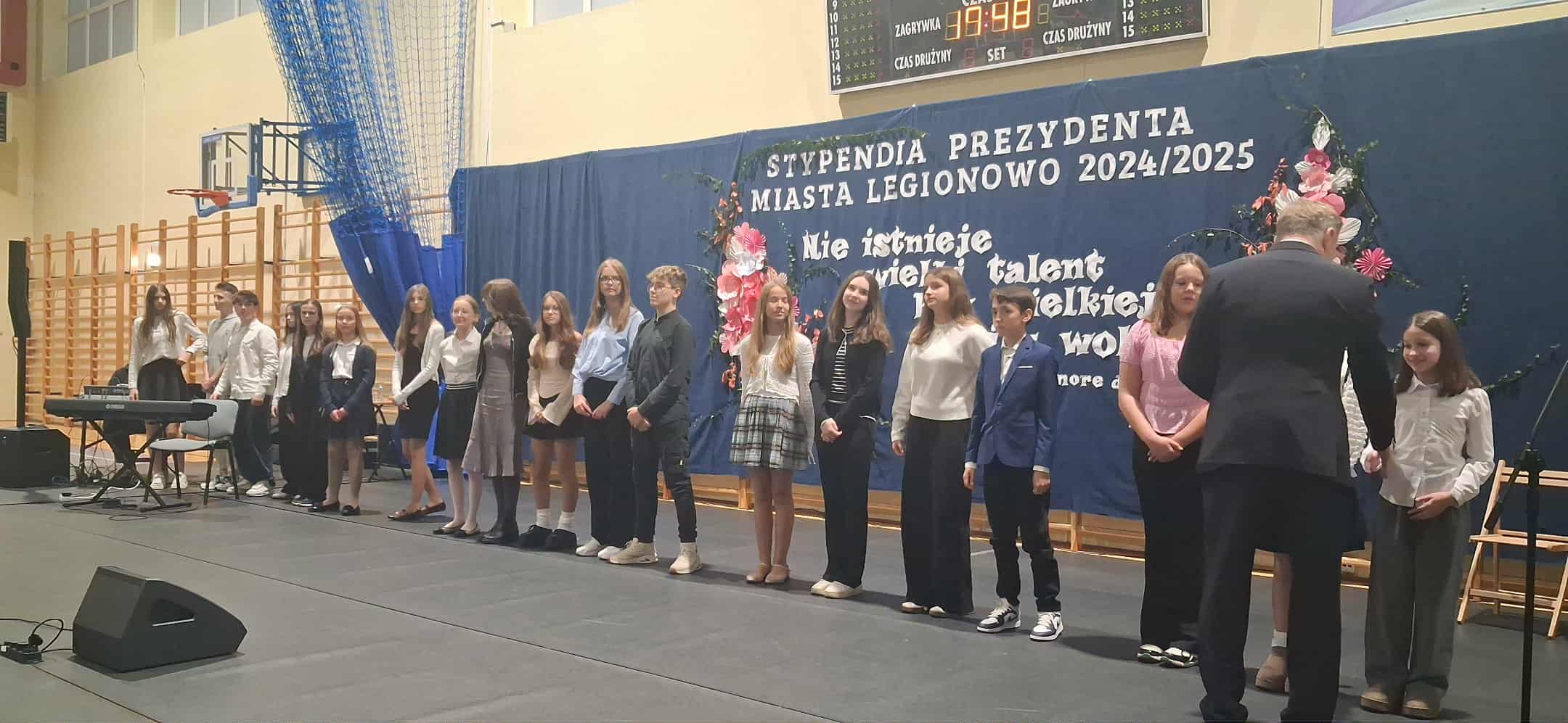Więcej o: Stypendia Prezydenta Miasta Legionowo